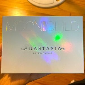 ANASTASIA BEVERLY HILLS moon child glow kit